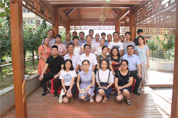 又是一年金秋季，助學圓夢暖人心----2017年寶業(yè)集團“金秋助學”活動圓滿結(jié)束